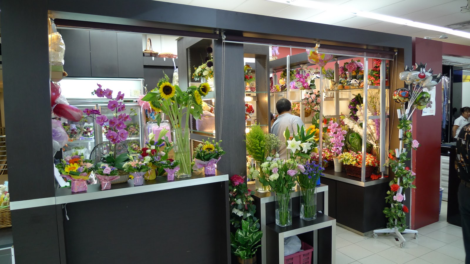 Add Essence To Your Life With Florist In Singapore