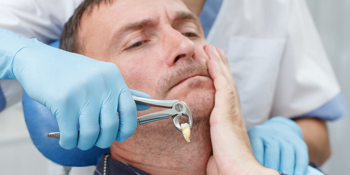 Escape From The Damages Caused By Wisdom Teeth With The Help Of Extraction Treatment