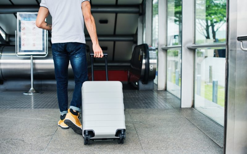 Understand the perks of booking luggage storage